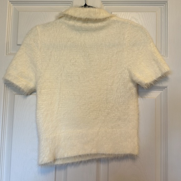 Forever 21 crop fuzzy sweater - Picture 2 of 8